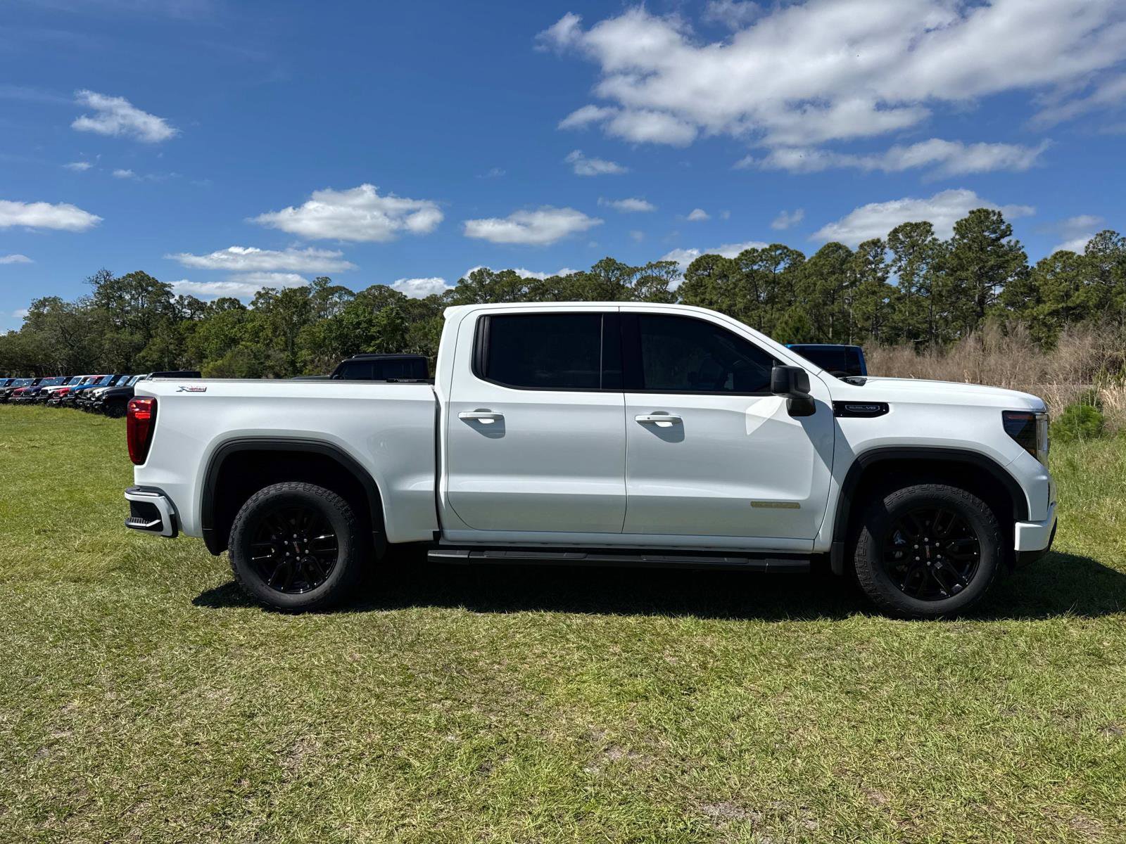 Used 2026 GMC Sierra 1500 Elevation w/ Preferred Package AWD/4WD image 2