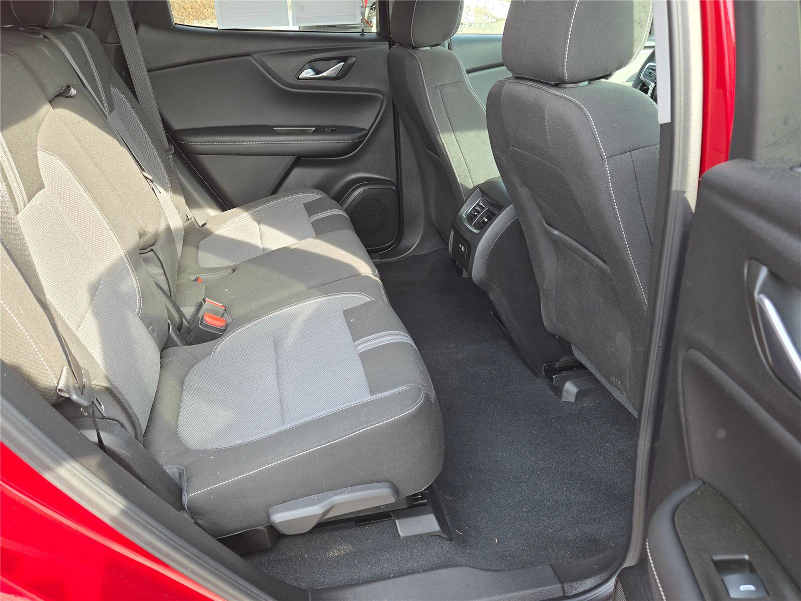 Used 2023 Chevrolet Blazer LT image 7