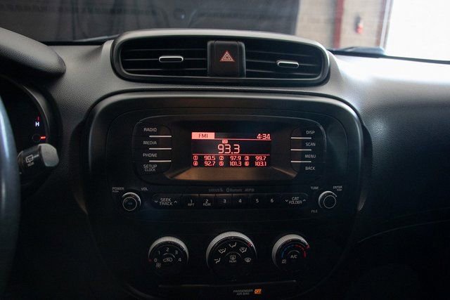 Used 2014 Kia Soul image 31