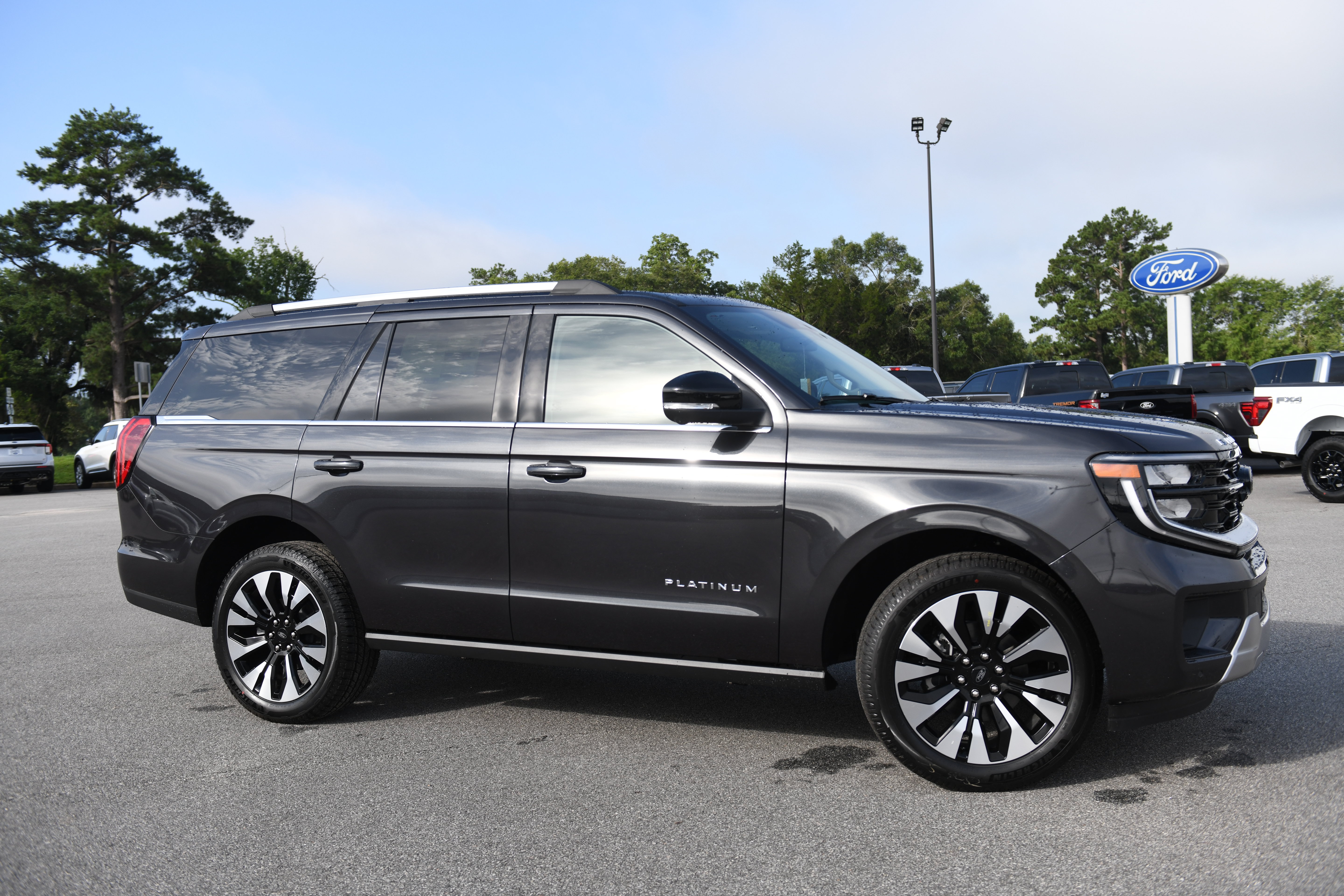 New 2026 Ford Expedition Platinum w/ Driver's Package