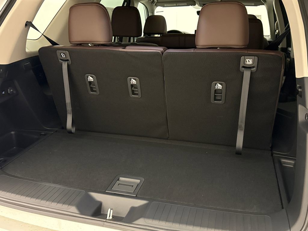 New 2026 Honda Pilot Touring image 12