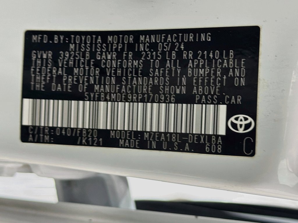 Used 2024 Toyota Corolla LE FWD image 27