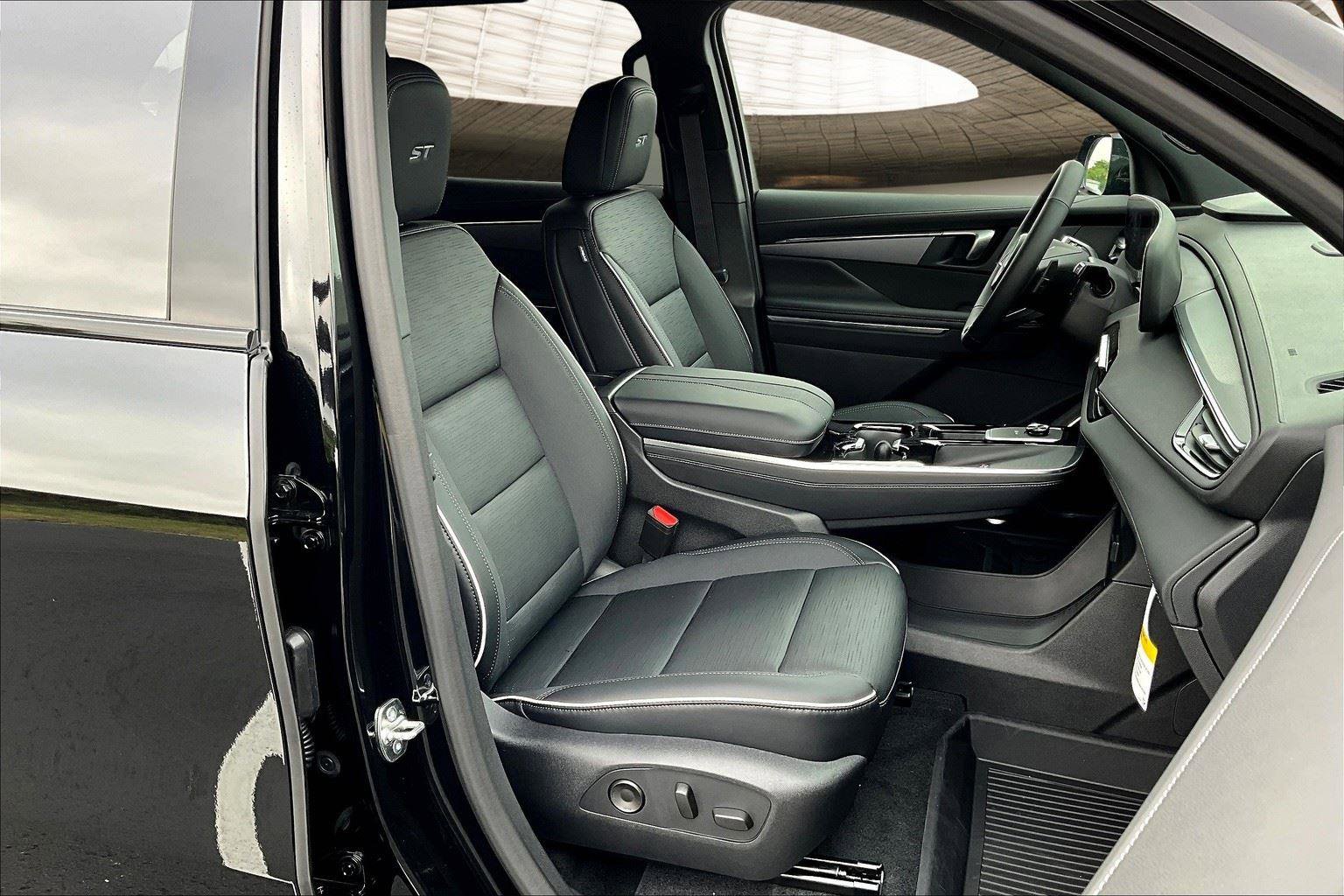 New 2026 Buick Enclave Sport Touring w/ Power Package image 10