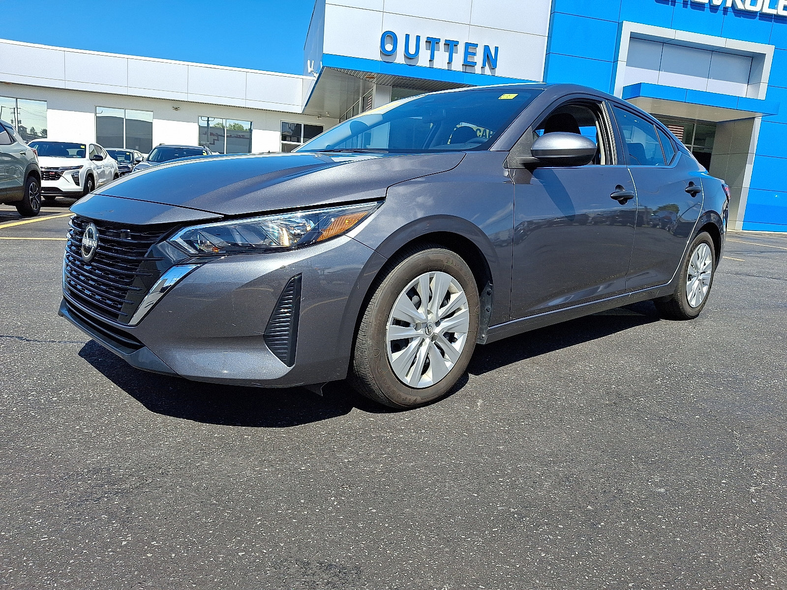 Used 2025 Nissan Sentra S FWD image 1