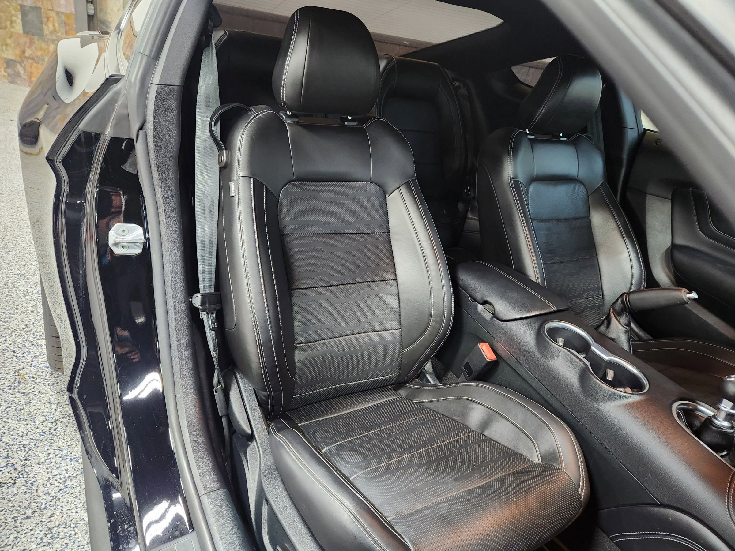 Used 2023 Ford Mustang GT Premium w/ Equipment Group 401A image 22