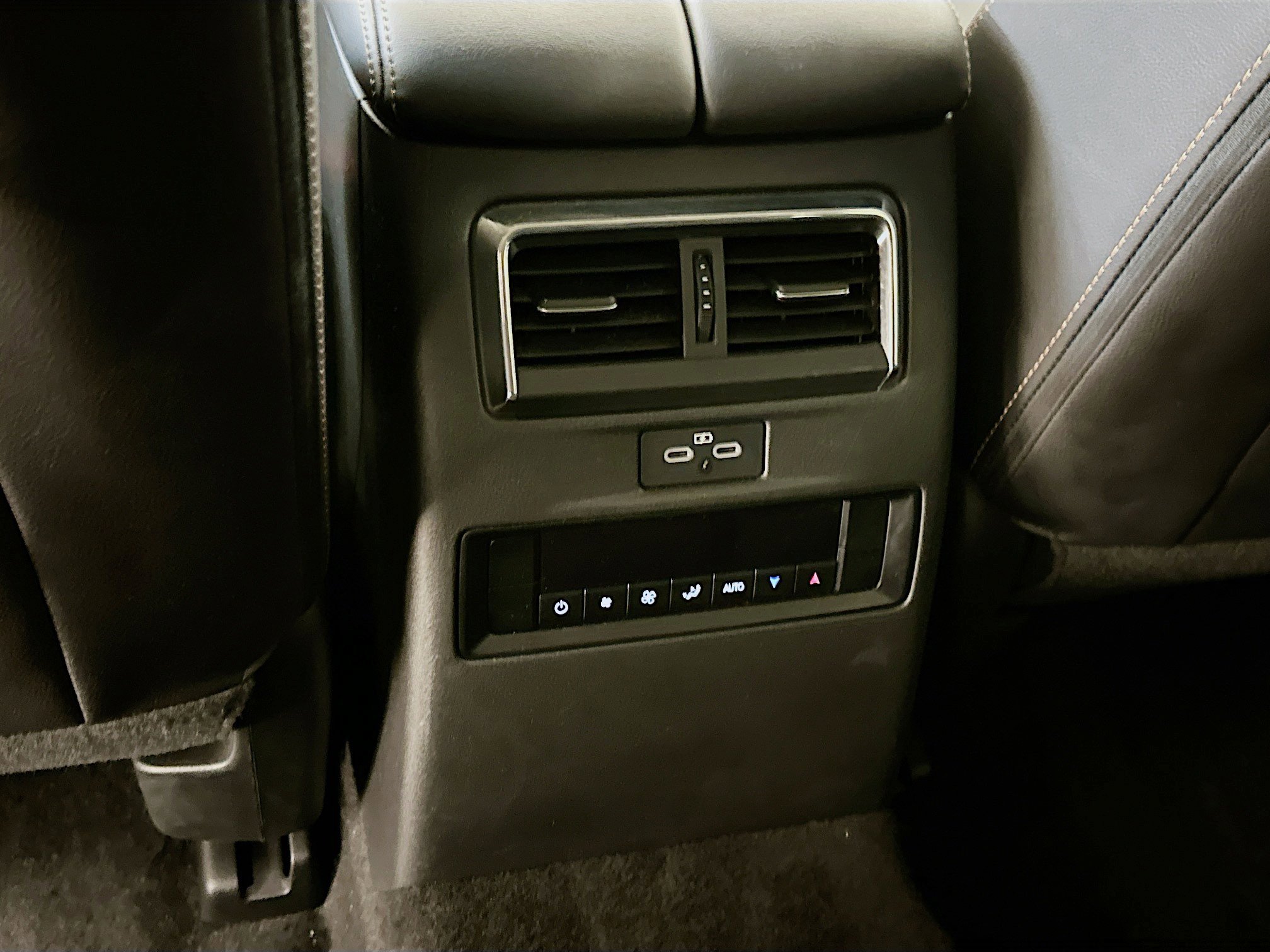 Used 2024 MAZDA CX-90 Plug-In Hybrid w/ Preferred image 29