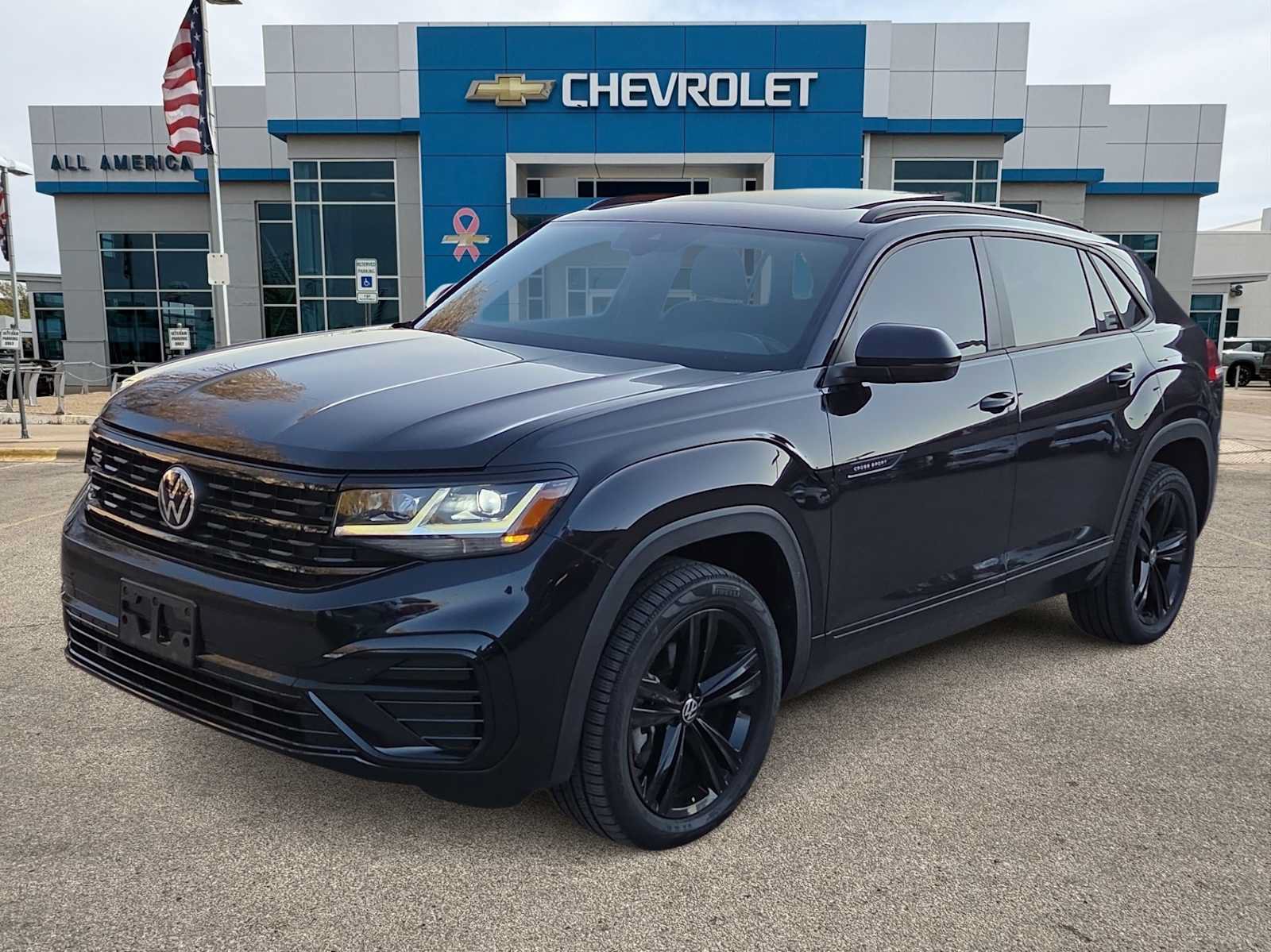Used 2023 Volkswagen Atlas Cross Sport SEL R-Line AWD/4WD image 1