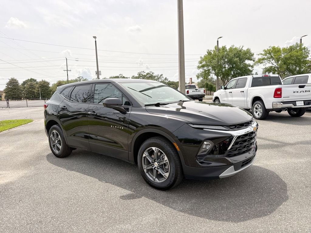 Used 2025 Chevrolet Blazer LT