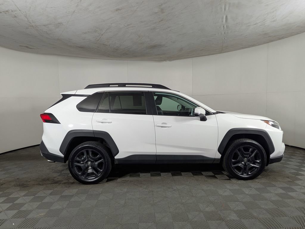 Used 2024 Toyota RAV4 Adventure image 6
