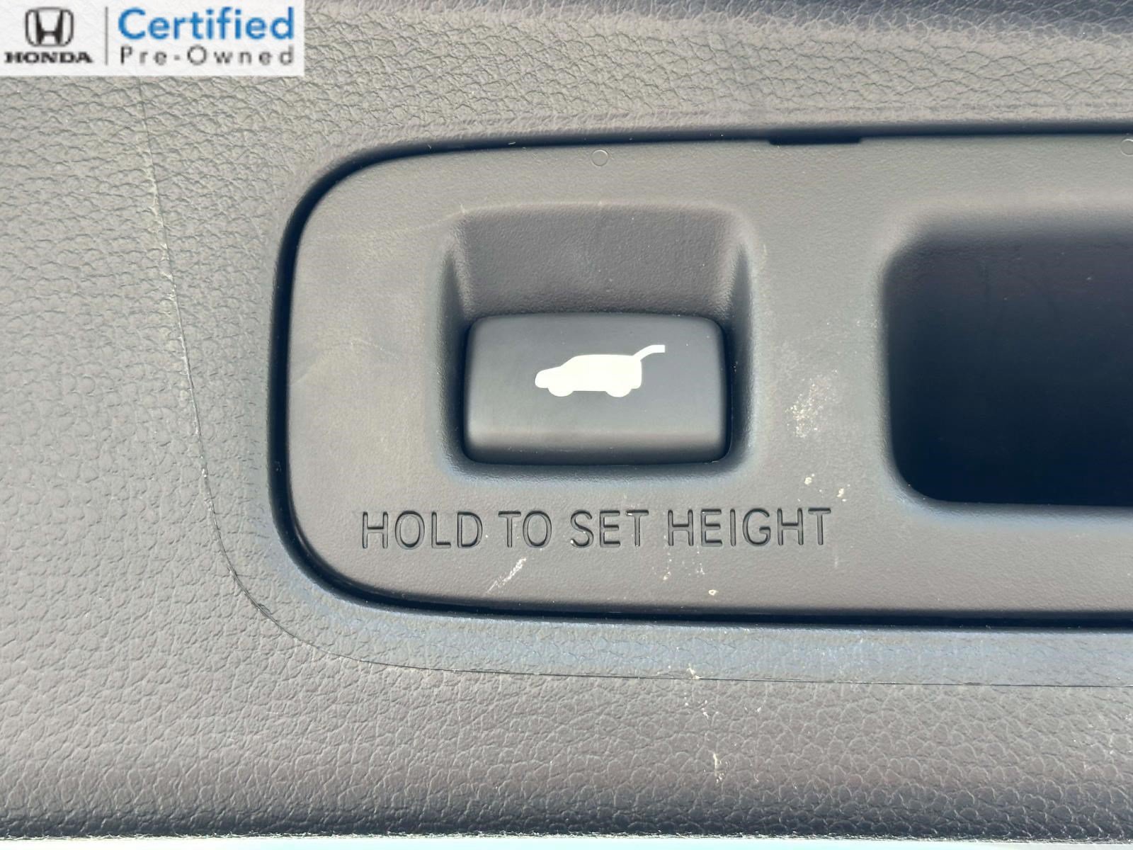 Certified 2025 Honda CR-V Sport-L image 9