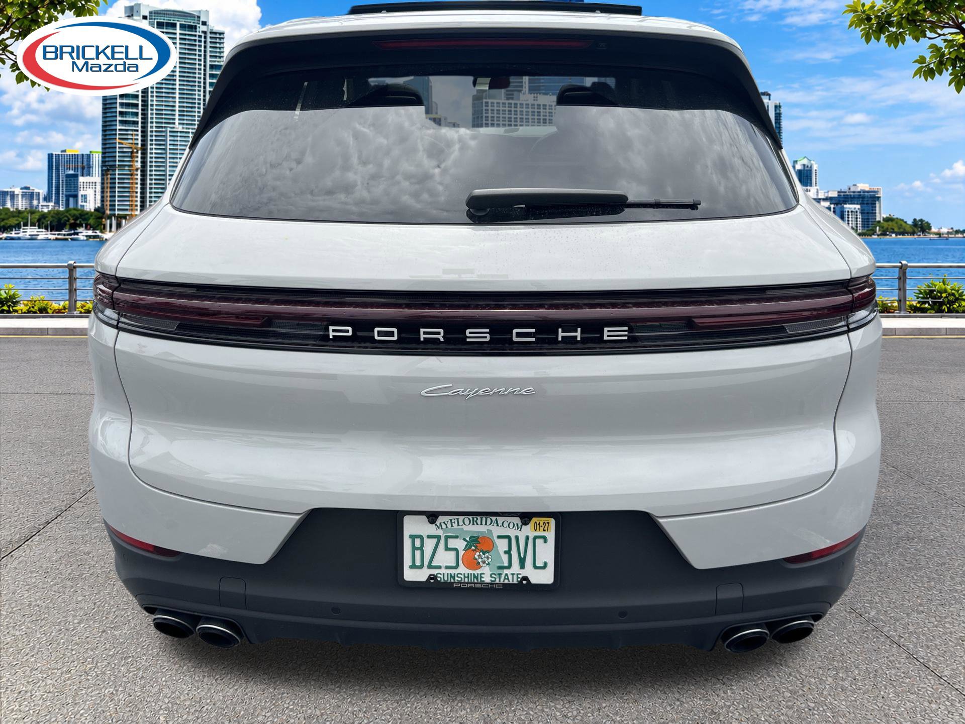 Used 2024 Porsche Cayenne AWD/4WD image 5