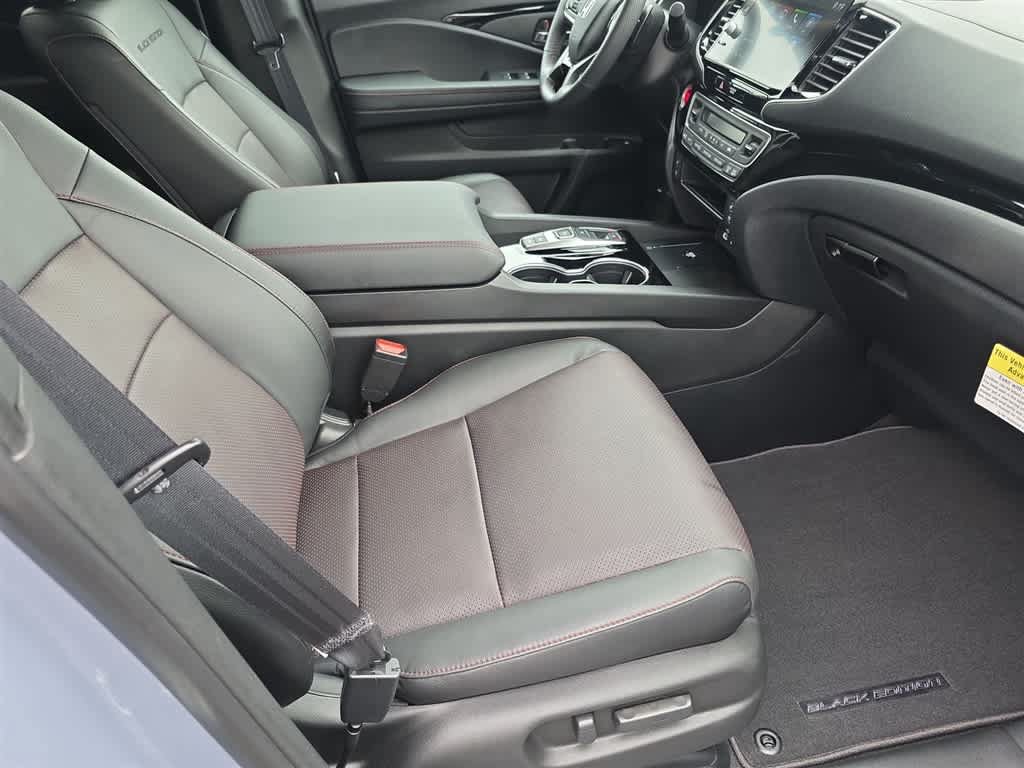 Certified 2026 Honda Ridgeline Black Edition image 12