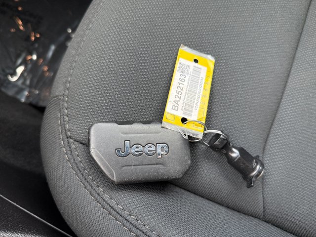 Used 2018 Jeep Wrangler Unlimited Sport S image 17