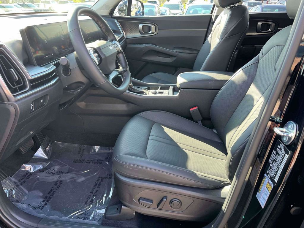 Used 2026 Kia Sorento S w/ S Panoramic Sunroof Package FWD image 15