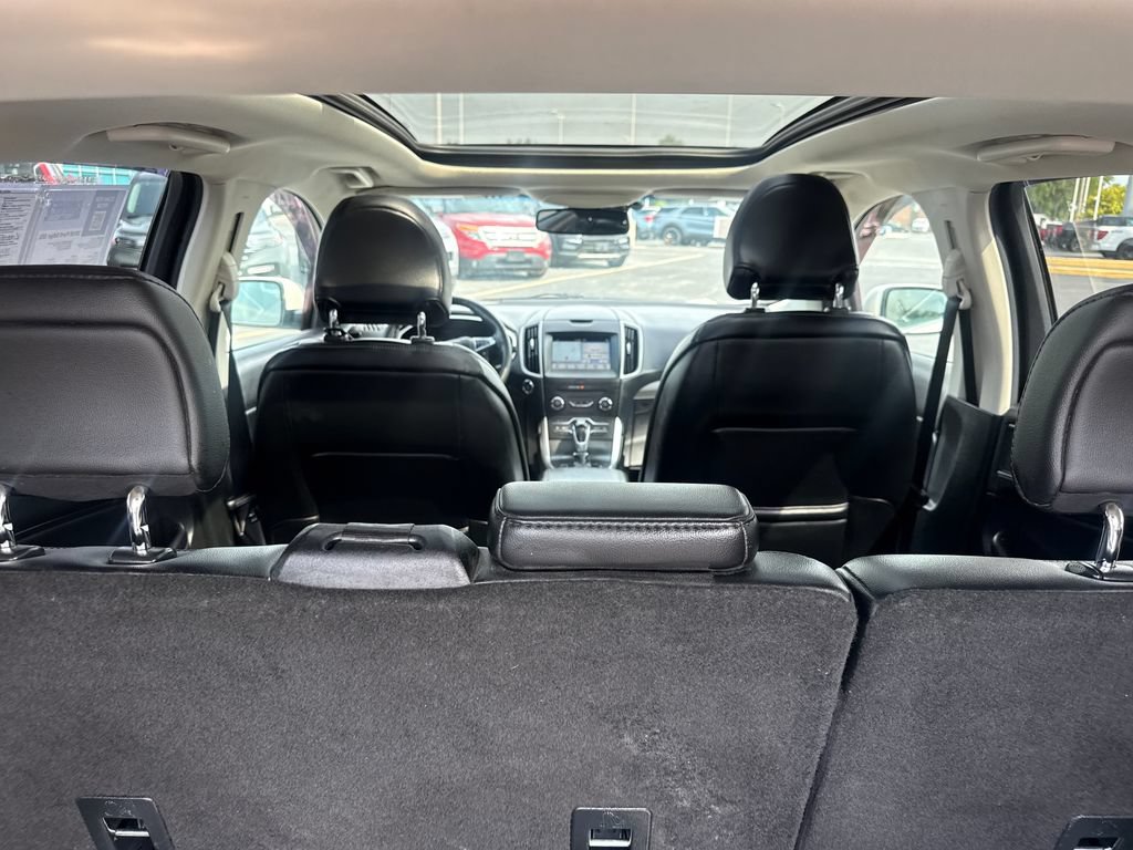 Used 2018 Ford Edge SEL w/ Equipment Group 201A AWD/4WD image 15