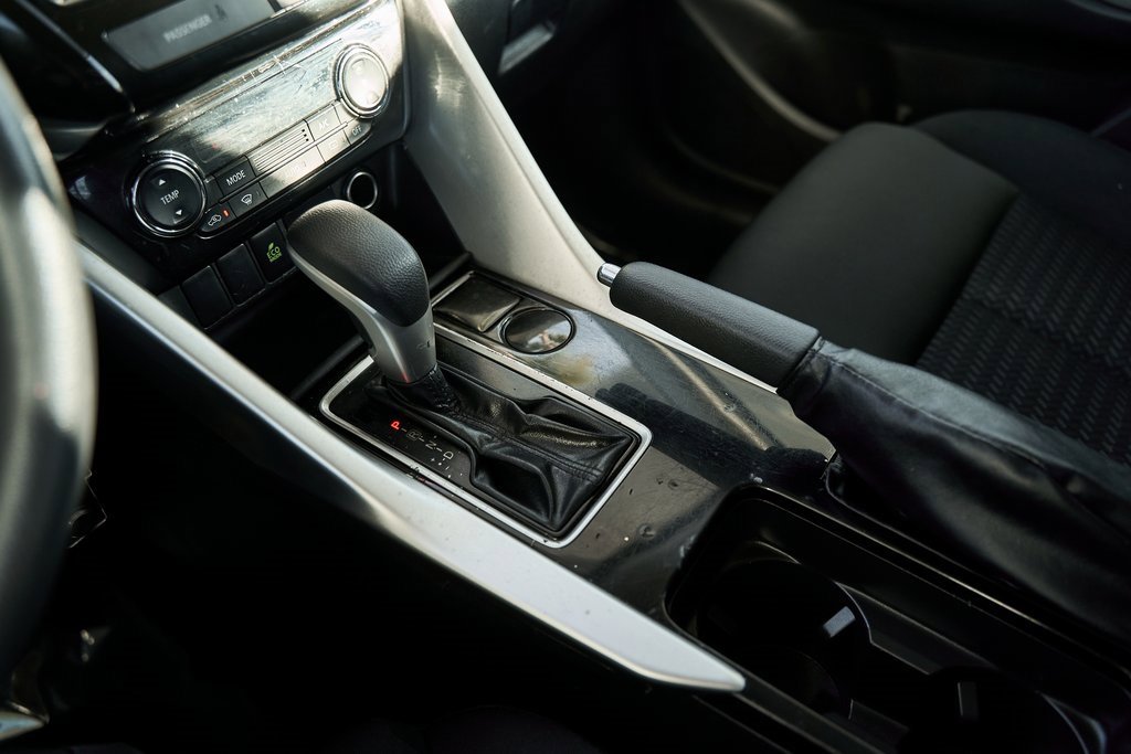 Used 2022 Mitsubishi Eclipse Cross ES image 32