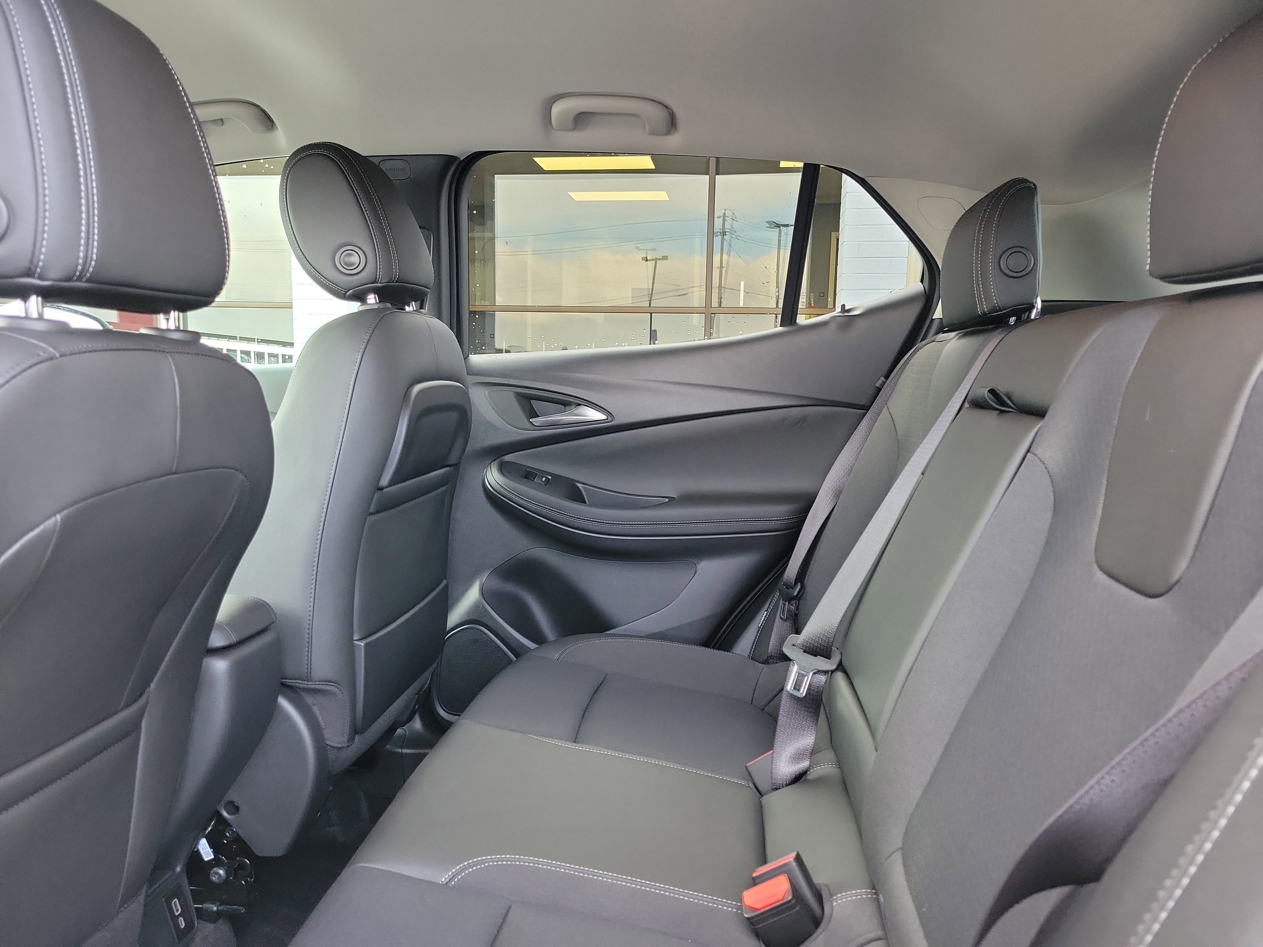 Used 2025 Buick Encore GX Preferred w/ Comfort Package image 11