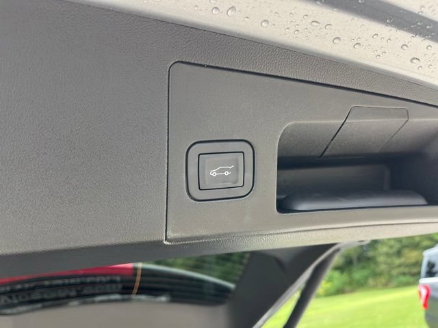 Used 2026 Cadillac XT5 Premium Luxury w/ Driver Assist Package FWD image 7