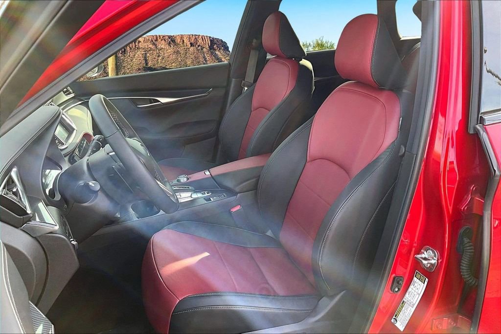 Used 2025 INFINITI QX50 Sport image 25