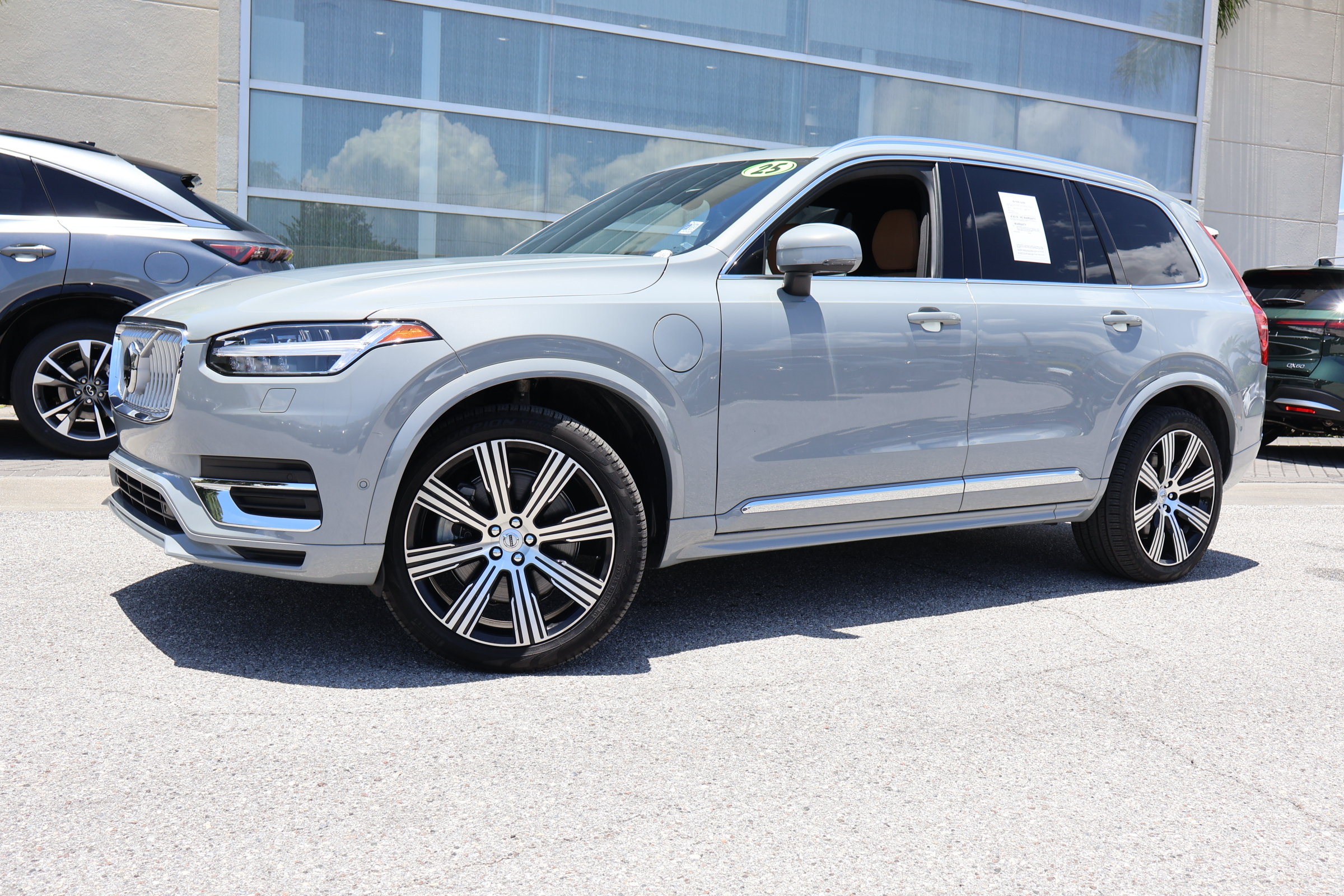 Used 2025 Volvo XC90 T8 Ultra w/ Protection Package Premier