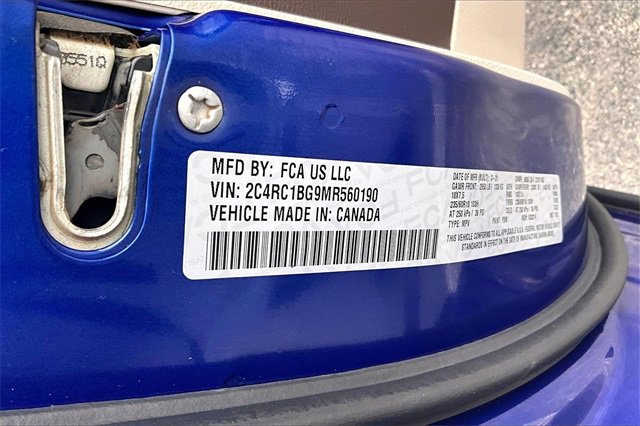 Used 2021 Chrysler Pacifica Touring-L image 19