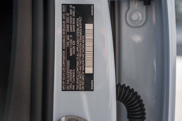 Used 2026 Volvo XC40 B5 Plus w/ Protection Package Premier image 41