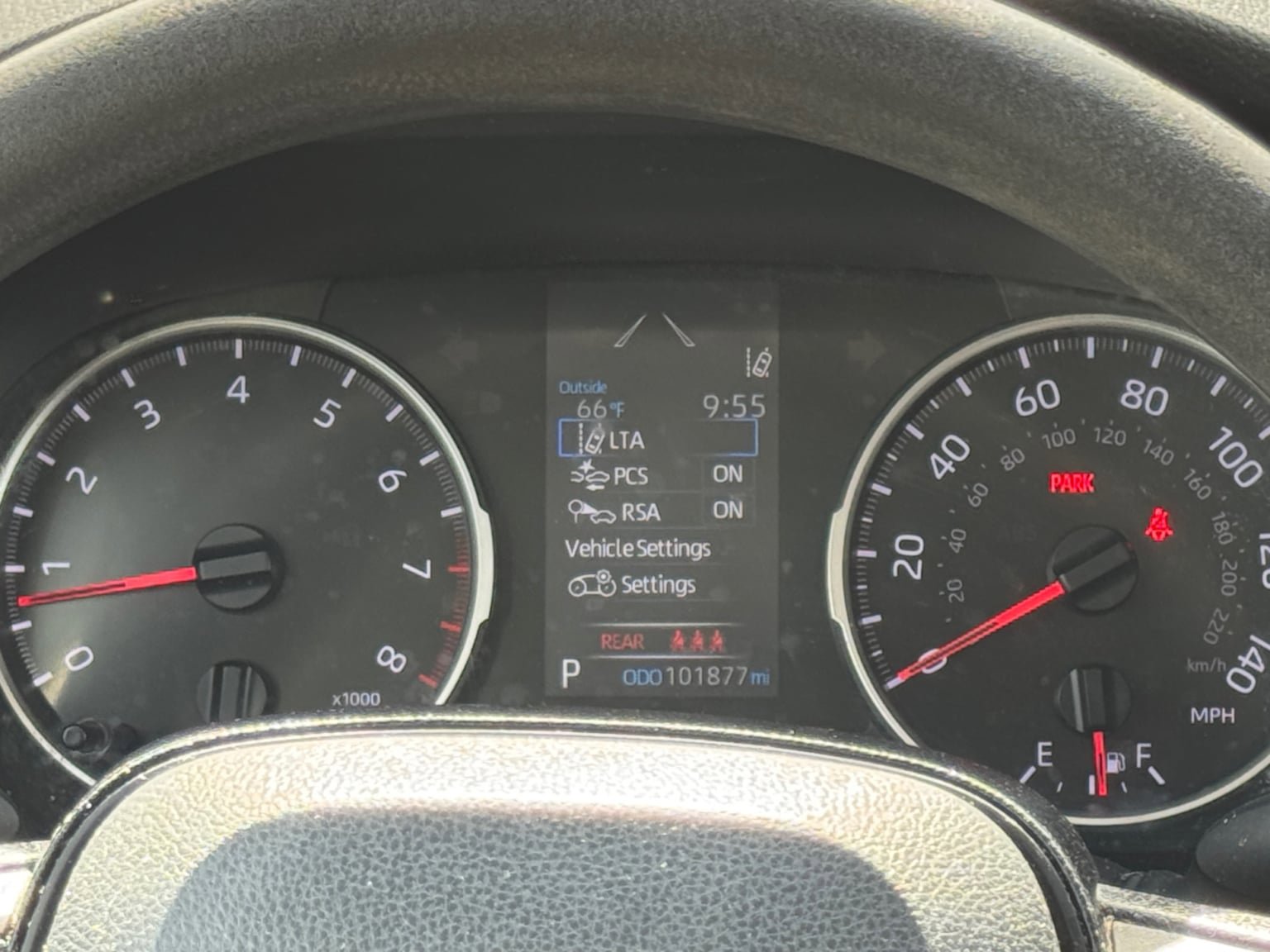 Used 2021 Toyota RAV4 LE FWD image 14