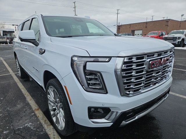 New 2026 GMC Yukon XL Denali w/ Denali Reserve Package image 7