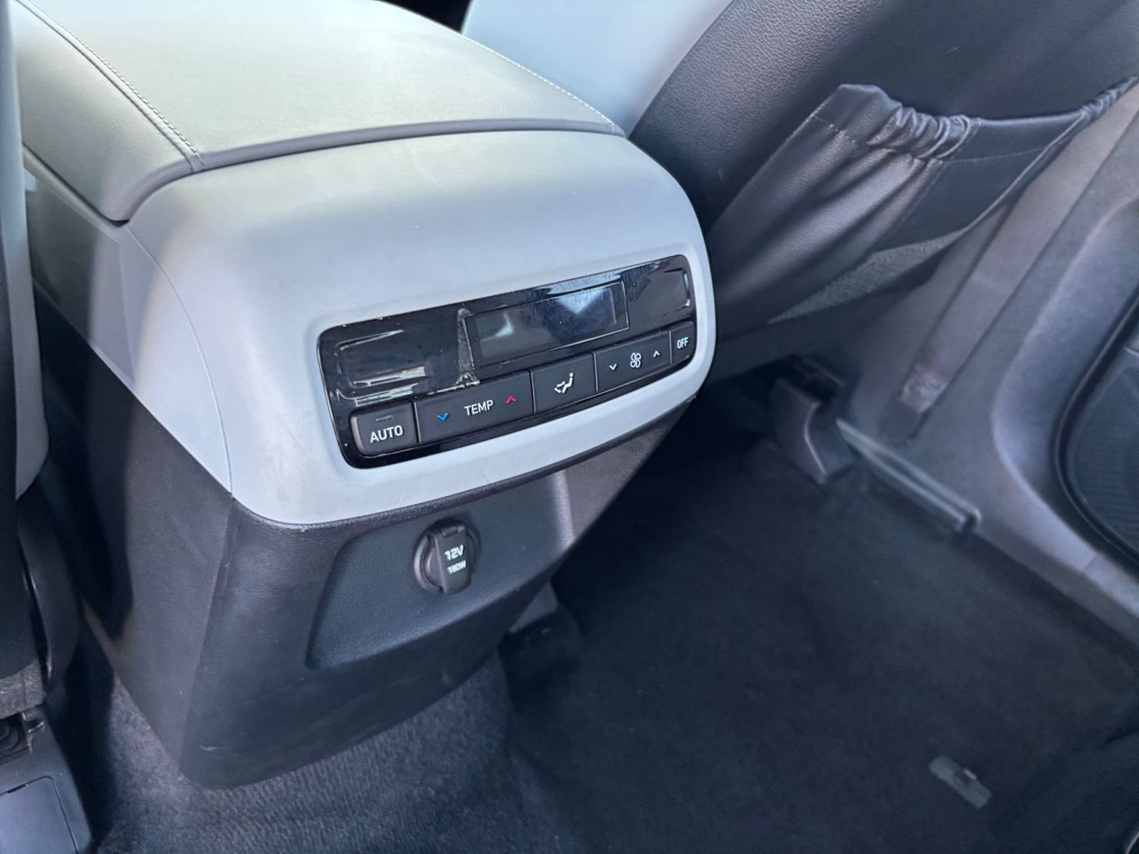 Used 2025 Hyundai Palisade SEL FWD image 25