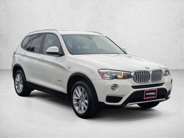 Used 2017 BMW X3 xDrive28i image 3