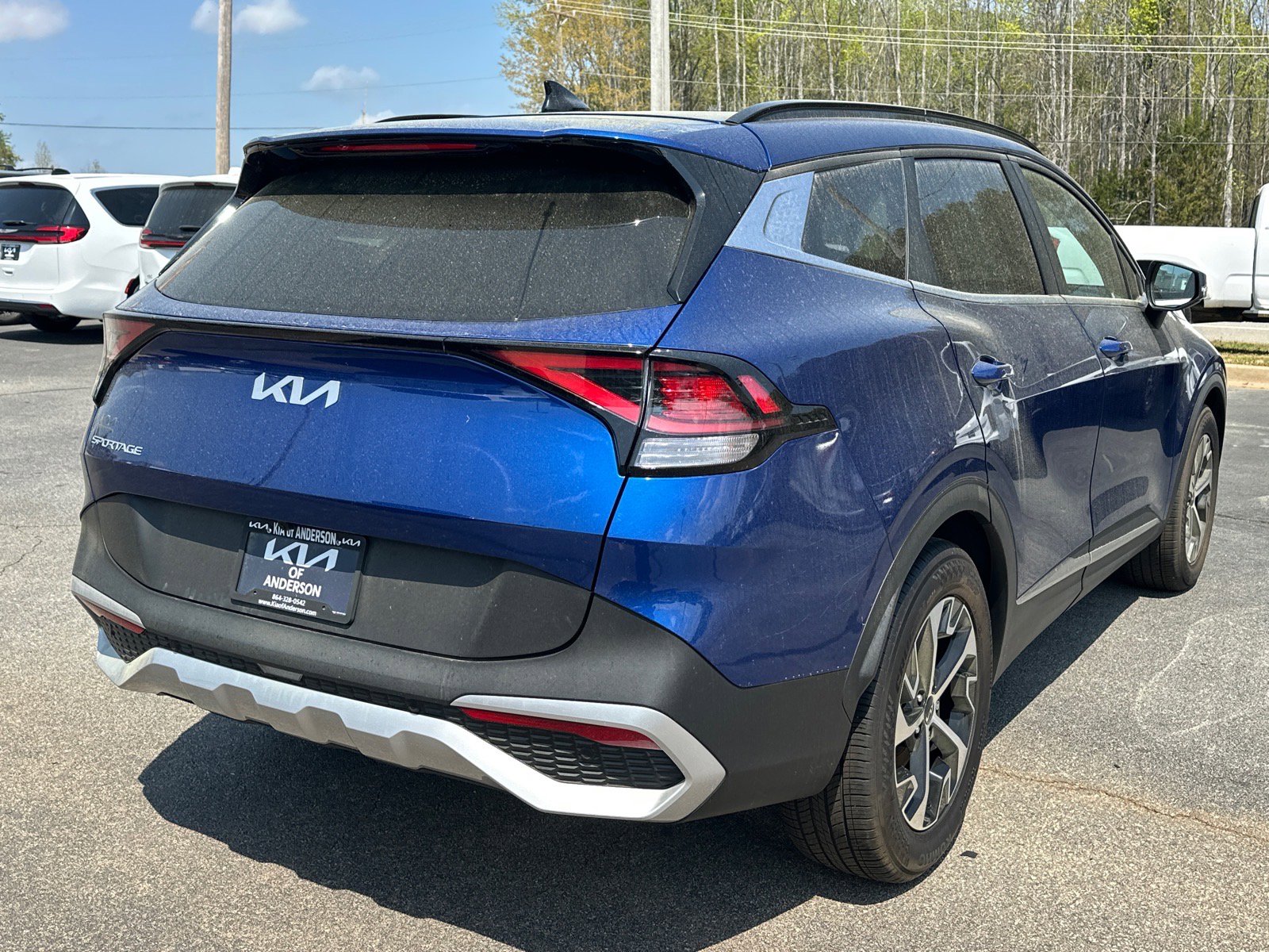 Used 2025 Kia Sportage EX w/ Premium Package image 3