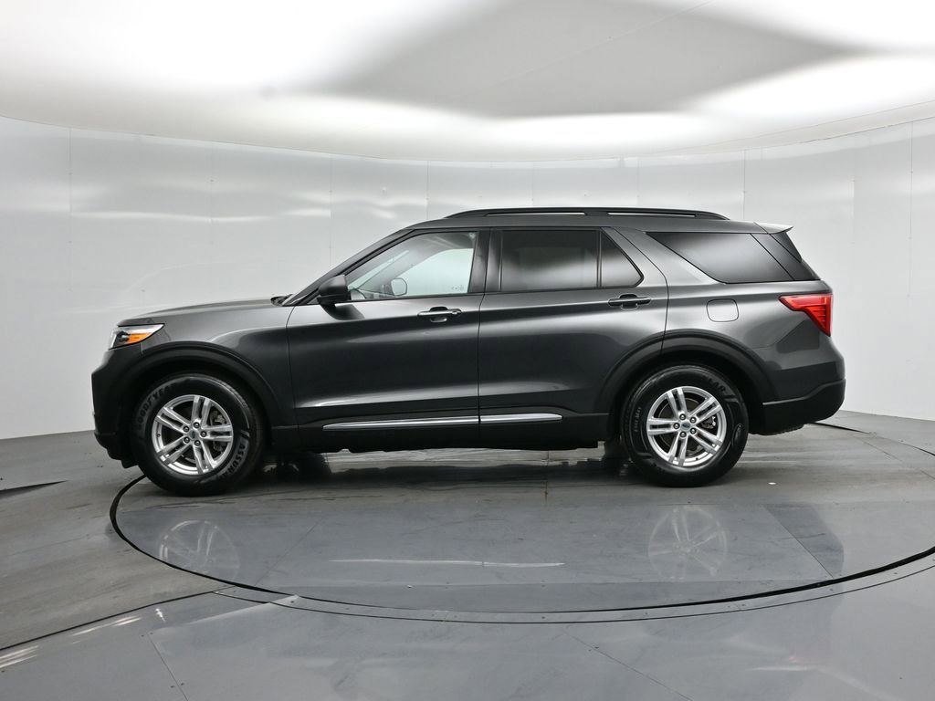 Certified 2020 Ford Explorer XLT w/ Equipment Group 202A image 31