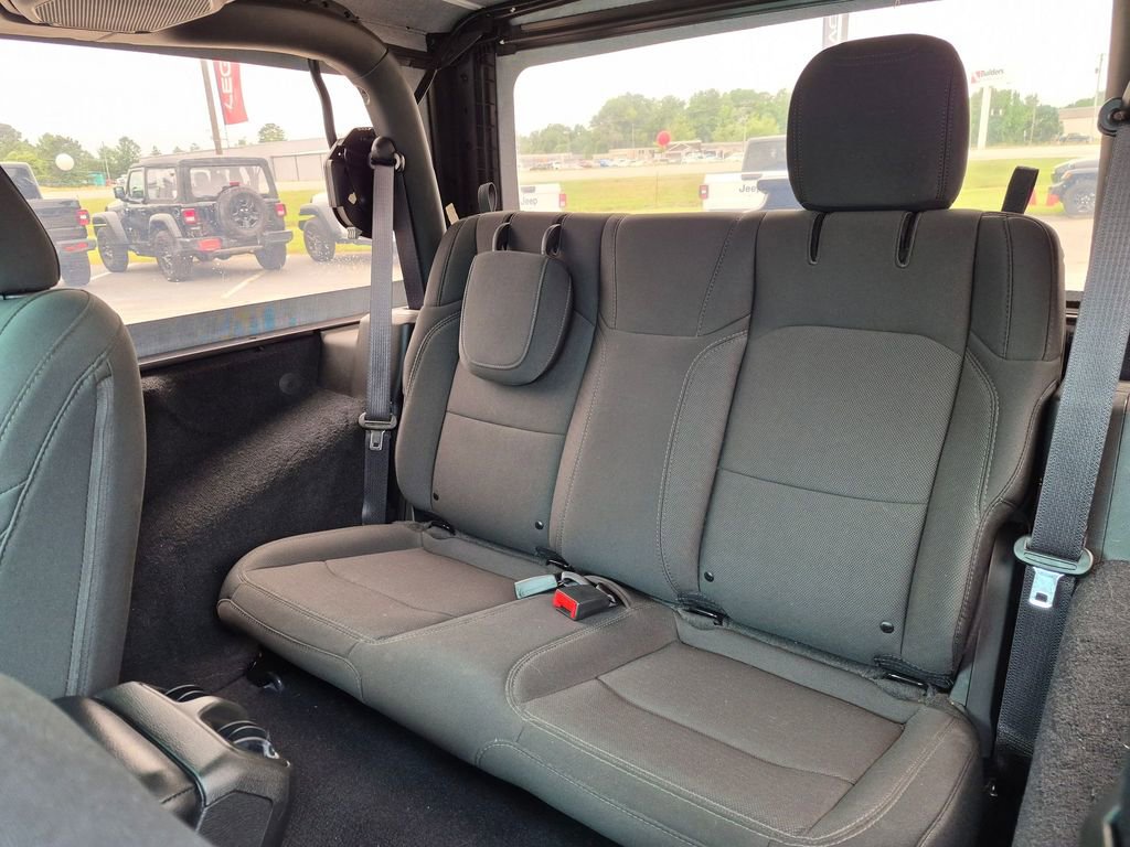 Used 2022 Jeep Wrangler Sport AWD/4WD image 23