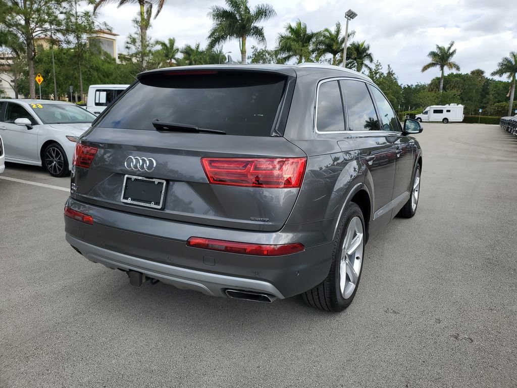 Used 2019 Audi Q7 3.0T Prestige image 4