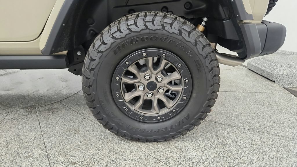 Used 2022 Jeep Wrangler Unlimited Rubicon w/ Trailer Tow Package AWD/4WD image 22