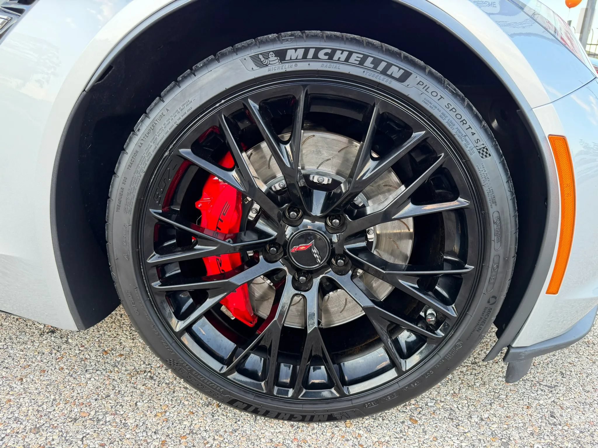Used 2016 Chevrolet Corvette Z06 w/ 2LZ Preferred Equipment Group RWD image 13
