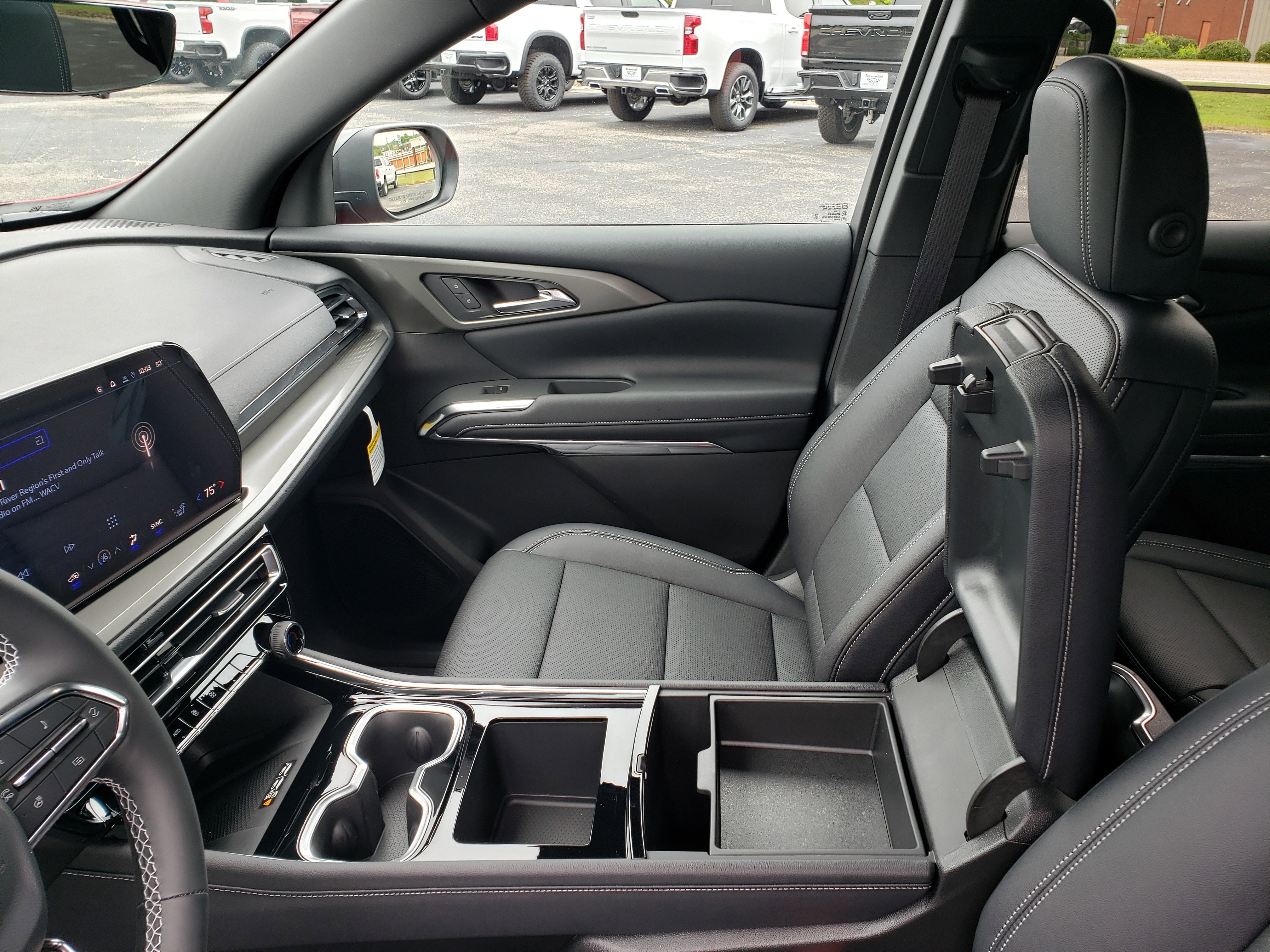 New 2026 Chevrolet Traverse LT image 28