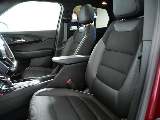Used 2021 Chevrolet TrailBlazer RS w/ Sun and Liftgate Package AWD/4WD image 17