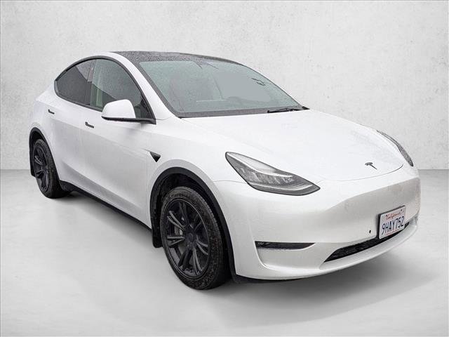 Used 2023 Tesla Model Y Long Range AWD/4WD image 3