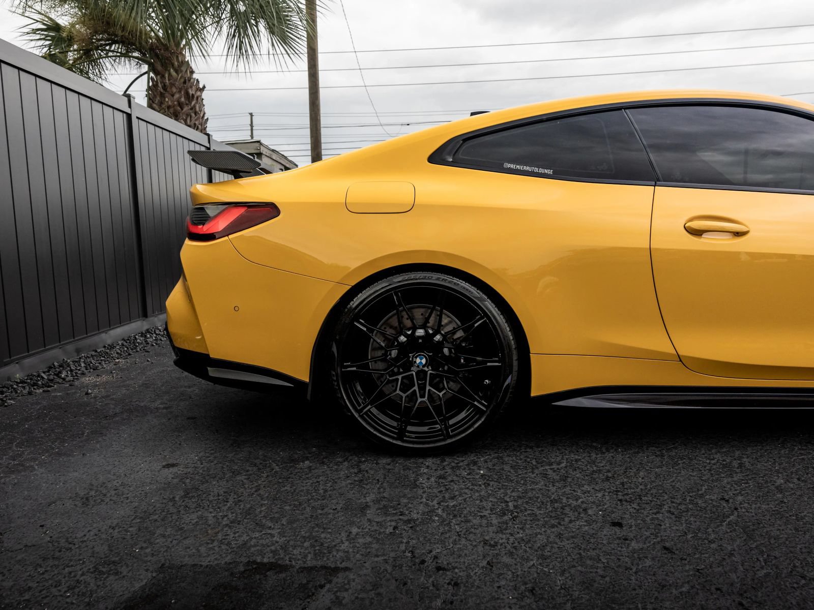 Used 2022 BMW M4 xDrive Competition w/ M Carbon Exterior Package AWD/4WD image 11