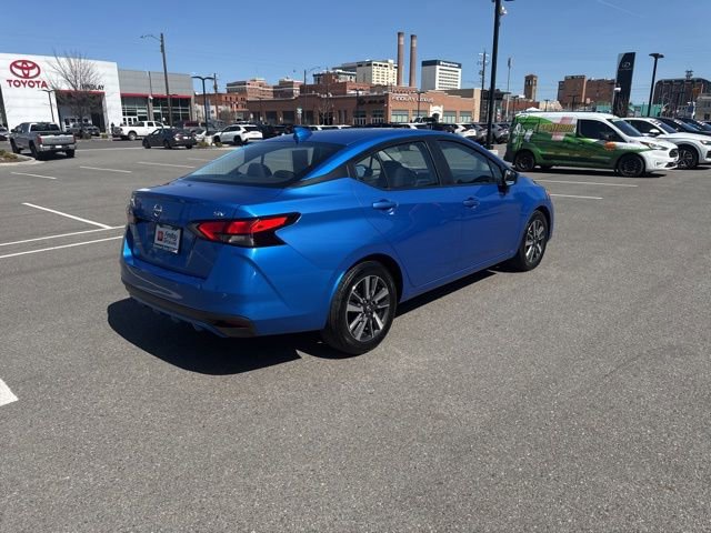 Used 2024 Nissan Versa SV image 4
