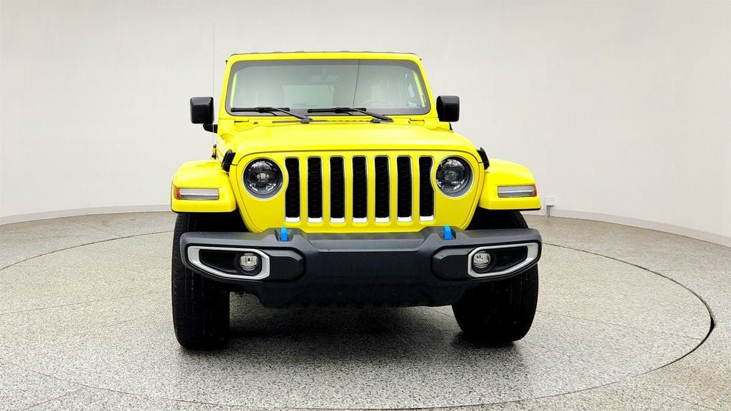 Used 2023 Jeep Wrangler Unlimited Sahara w/ Cold Weather Group AWD/4WD image 2