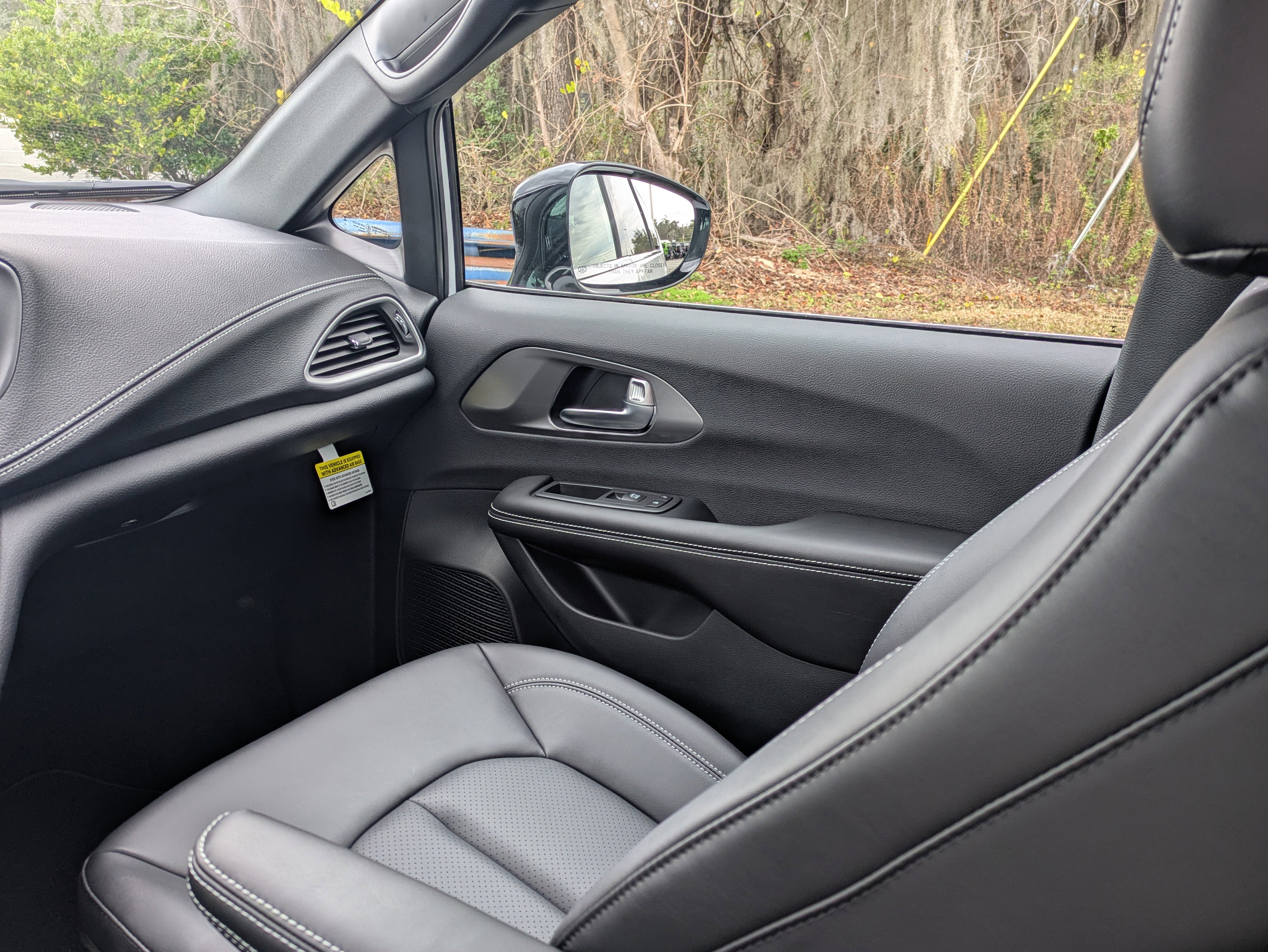 New 2026 Chrysler Pacifica Select image 17