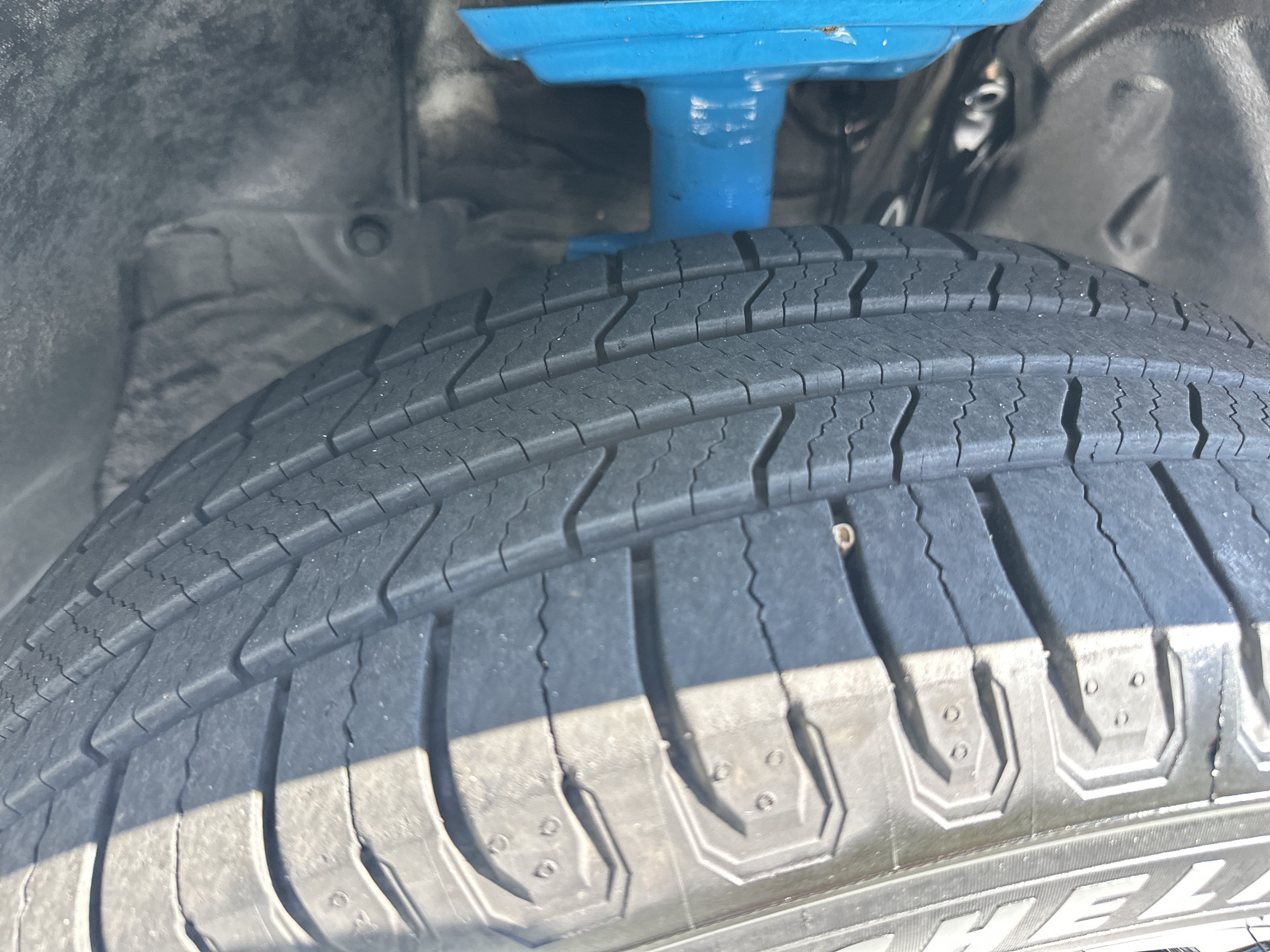 Used 2022 Toyota RAV4 SE AWD/4WD image 12