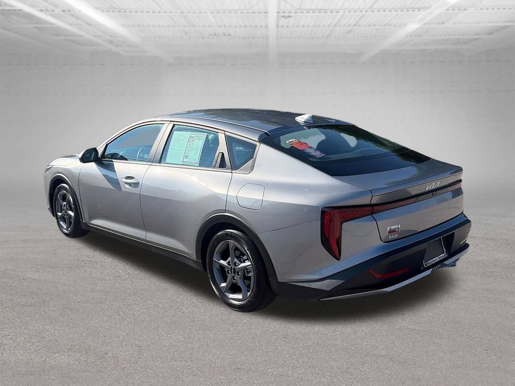 Used 2026 Kia K4 FWD image 4