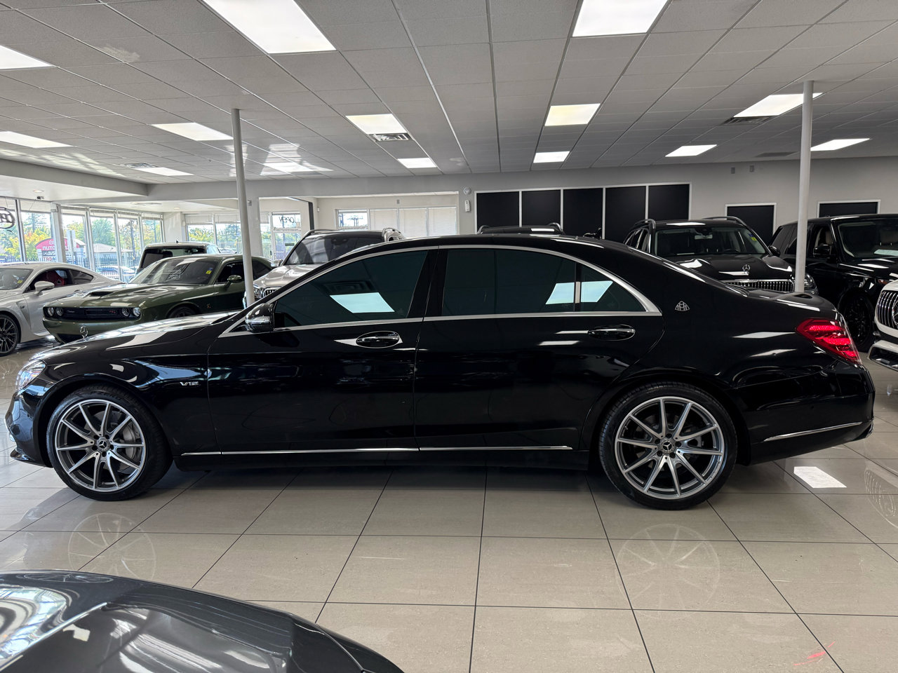 Used 2018 Mercedes-Benz S 450 Sedan image 2