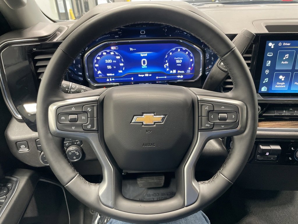 Used 2025 Chevrolet Silverado 1500 LT image 34