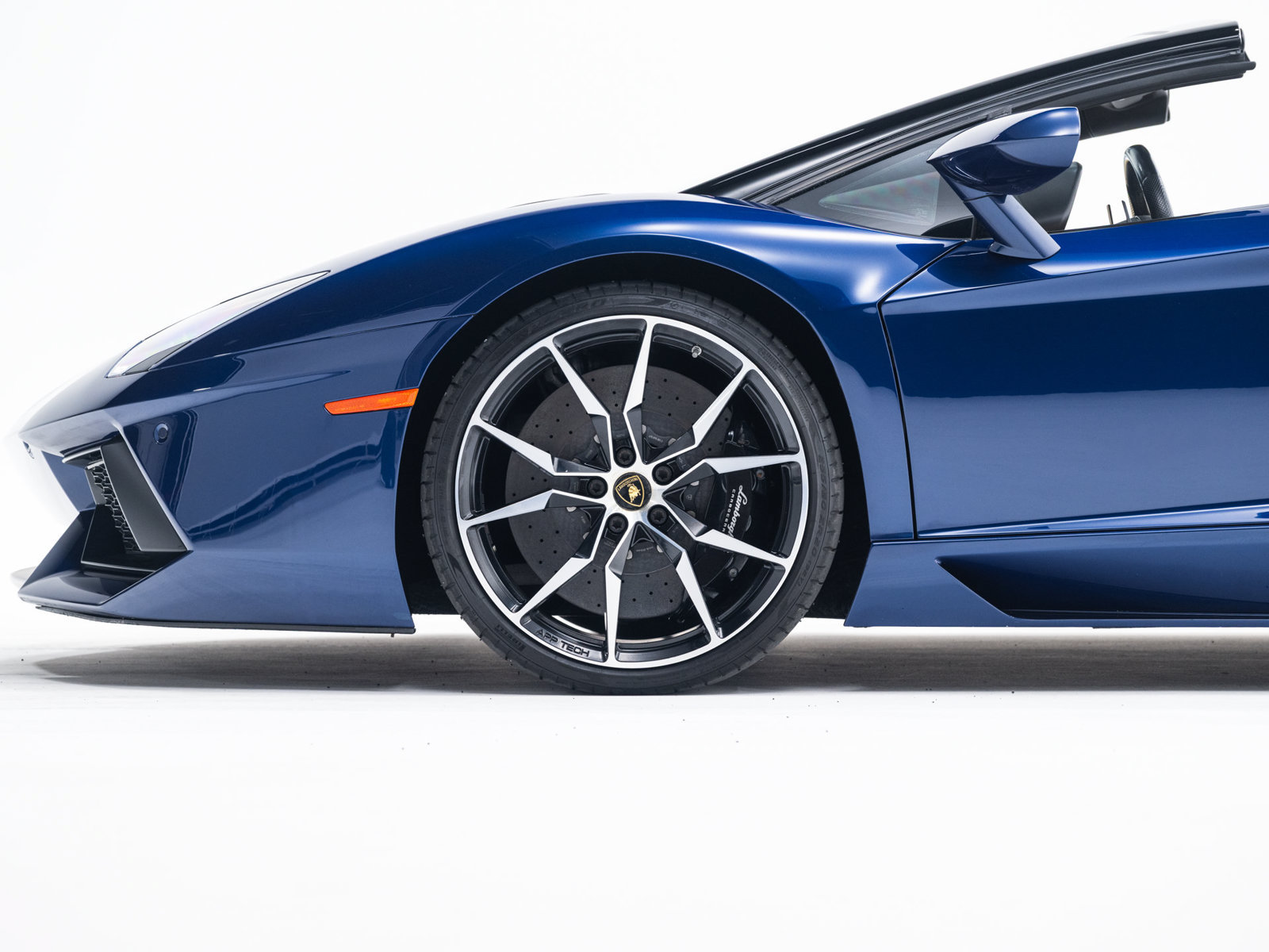 Used 2013 Lamborghini Aventador LP 700-4 AWD/4WD image 12