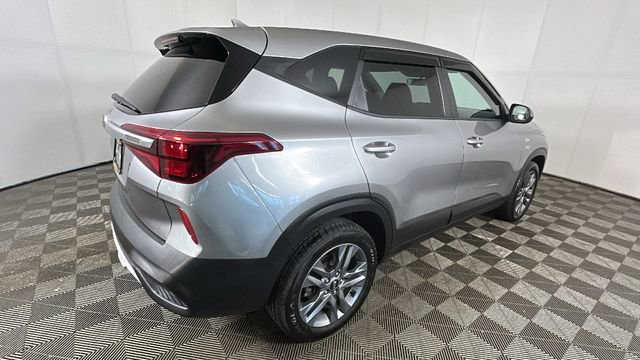 Used 2021 Kia Seltos LX AWD/4WD image 3