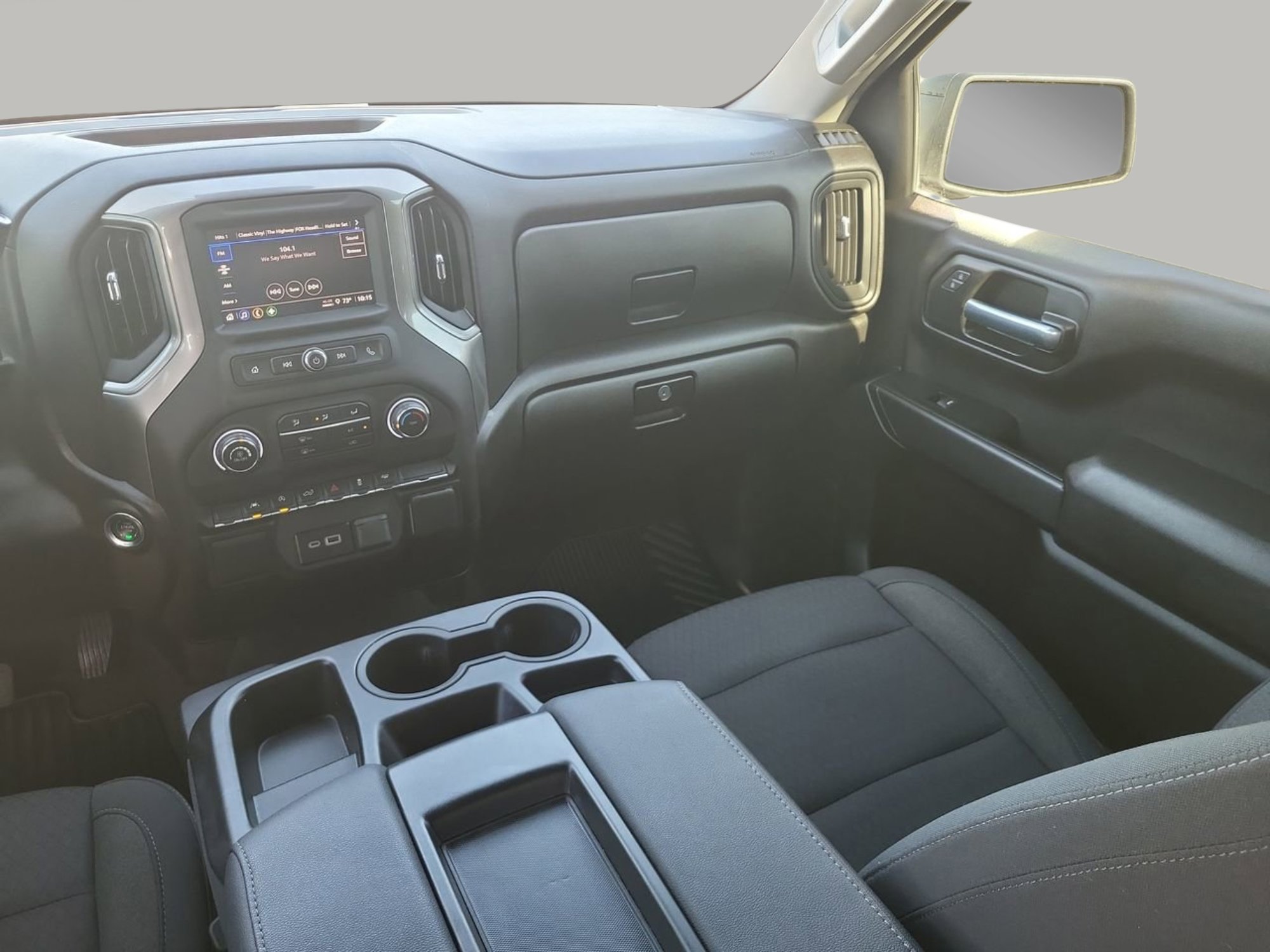 Used 2025 Chevrolet Silverado 1500 Custom image 10